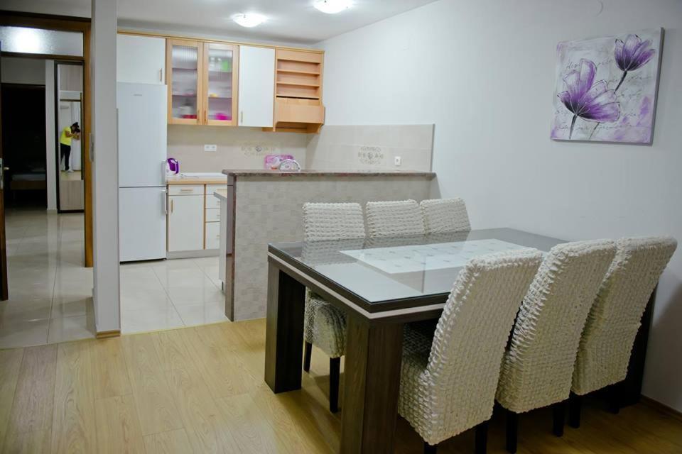 Apartments Domane Nenad Neum Rum bild